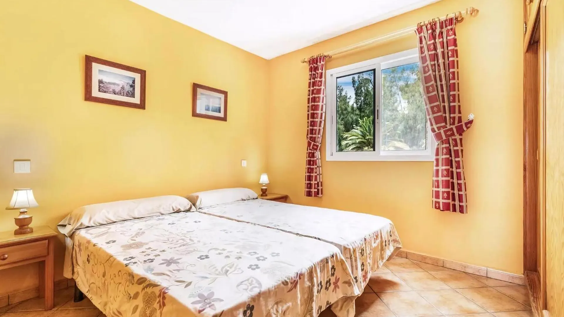 Ferienwohnung Mit Meerblick In Коста Калма Апартаменты